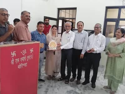 श्रीमती अमनप्रीत कौर राय हलका श्री चमकौर साहिब में जनसभा के दौरान