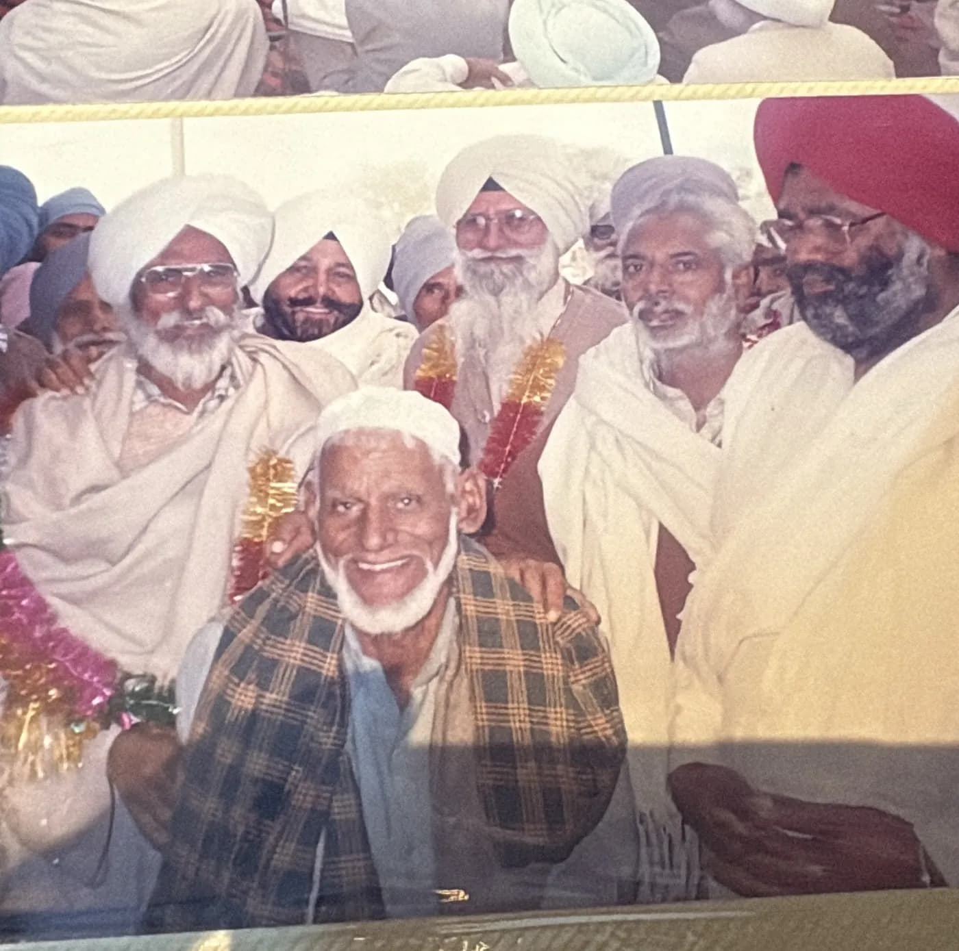 राय परिवार के संग्रह से पुरानी तस्वीर